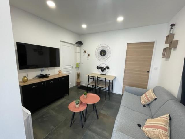 - Le Nuage - Unique, Espace Spa Privatif Et Jardin Avec Plancha Et Salon Privatif, Stationnement Public Gratuit Niort Dış mekan fotoğraf