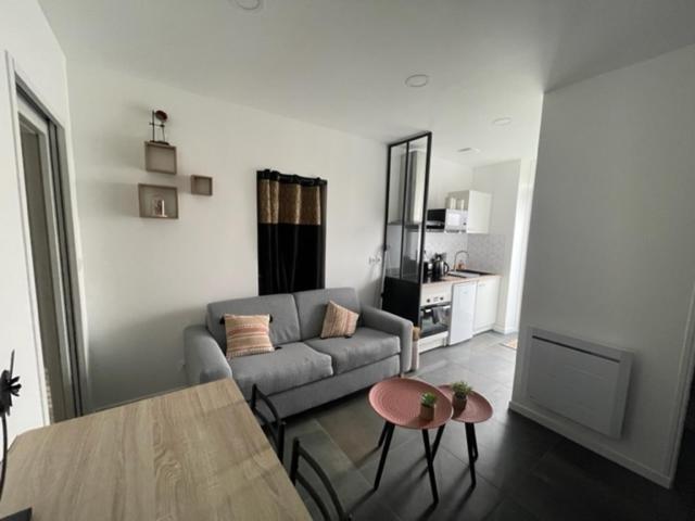 - Le Nuage - Unique, Espace Spa Privatif Et Jardin Avec Plancha Et Salon Privatif, Stationnement Public Gratuit Niort Dış mekan fotoğraf
